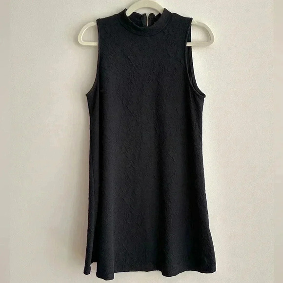 Blu Pepper Black Floral Textured Tank Dress, Swing Dress, Size Medium - Picture 1 of 16